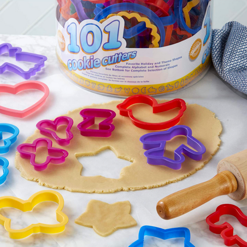 SET 101 CORTADORES PARA GALLETAS WILTON