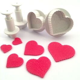 SET CORTADORES DEKOFEE - CORAZONES DECORADOS